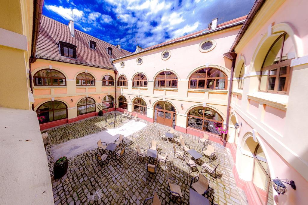 Palac Krobielowice Kąty Wrocławskie Exteriör bild