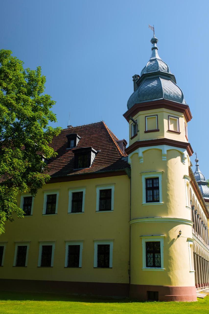 Palac Krobielowice Kąty Wrocławskie Exteriör bild
